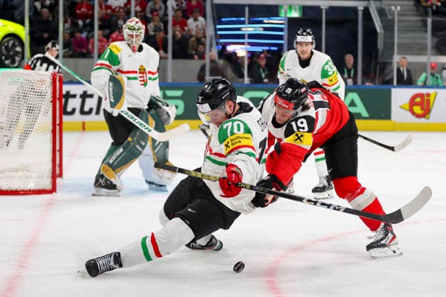 Ice hockey, Eishockey - IIHF WC 2026 ZURICH,SWITZERLAND,17.MAY.26 - ICE HOCKEY - IIHF Ice Hockey World Championship, WM, Weltmeisterschaft 2026, group stage, Austria vs Hungary. Image shows Zsombor Garat (HUN) and Vinzenz Rohrer (AUT).  GEPAxpictures xMaticxKlansek