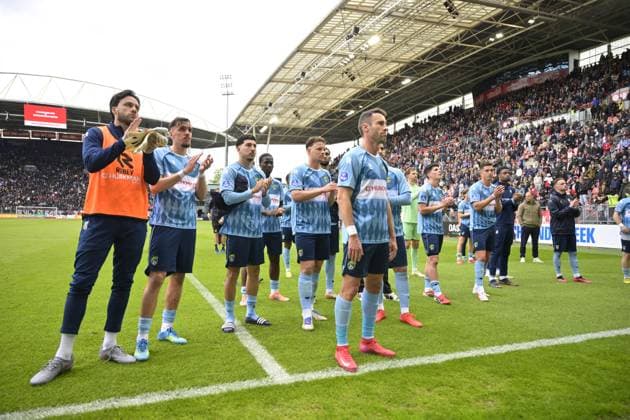 UTRECHT , 17-05-2026 , Stadium de Galgenwaard , season 2025 2026 , Dutch Eredivisie , football , match between FC Utrecht and Fortuna Sittard , picture shows players Fortuna thank their supporters after the match Utrecht - Fortuna Sittard  x203761194x Copyright: