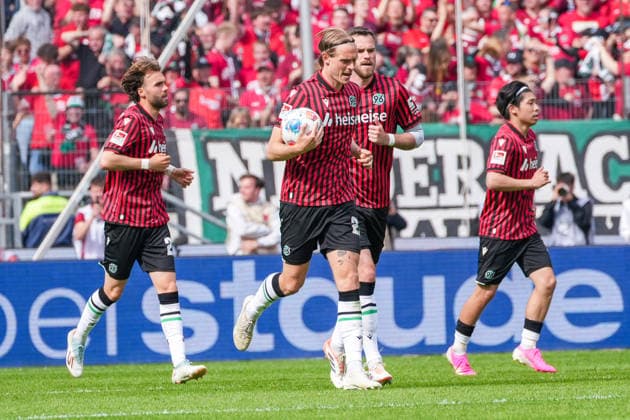 Germany Soccer 2 Bundesliga, Season 2025 26, Matchday 34, Hannover 96 vs 1 FC Nürnberg, 17 05 2026, Heinz von Heiden Arena Hannover, Lower Saxony Goal for 3 2 by Stefan Teitur Thordarson, Stefan Teitur Thordarson Hannover 96, 23 Joy Cheering Emotions Copyright: xLeonxFrickx