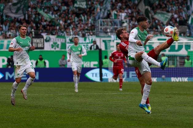 Action by Branimir Hrgota 10 Spvgg Greuther Fuerth , SpVgg Greuther Fuerth vs Fortuna Duesseldorf, Football, Men, 2 Bundesliga, DFL, Saison 2025 2026, 34 Spieltag, Rueckrunde, 17 05 2026 DFB regulations prohibit any use of photographs as image sequences and or quasi video Fuerth Bayern Germany Copyright: xkolbert-press MartinxAgüerax