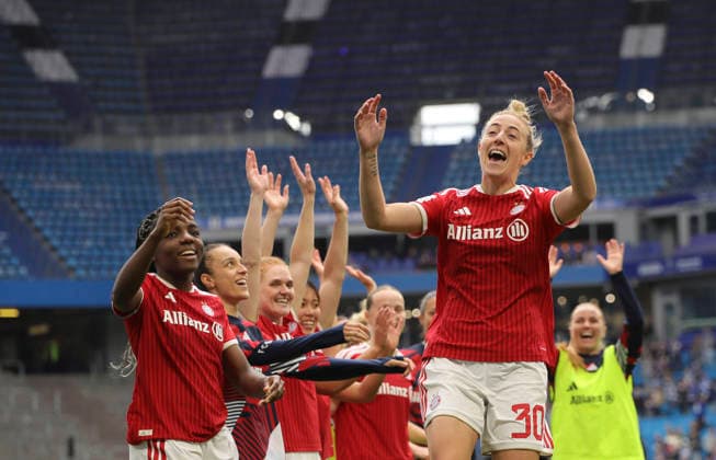 Photo Carolin SIMON FC Bayern says goodbye to the fans Fußball Pixel Bundesliga der Frauen 26 Spieltag am So 17 05 2026 Hamburger SV FC Bayern München