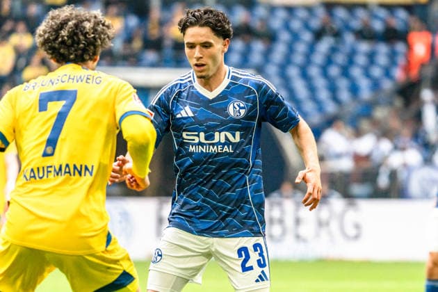 Germany 2 Bundesliga 2025 2026, 34 Matchday FC Schalke 04 vs Eintracht Braunschweig 17 05 2026 Veltins Arena Gelsenkirchen, North Rhine-Westphalia Soufiane El Faouzi Schalke 04, 23 Copyright: xCelinaxLeiersx