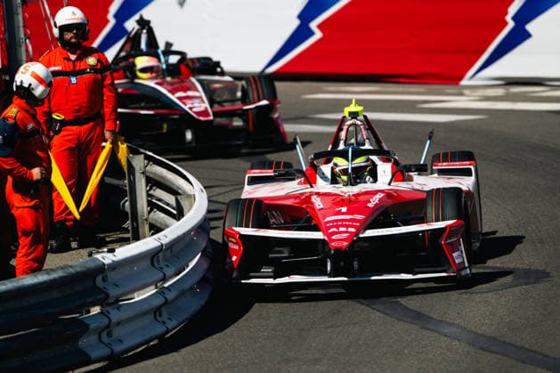 2026 FORMULA E MONACO ePRIX 01 ROWLAND Oliver (gbr), Nissan Formula E Team, Nissan e-4ORCE 05, action during the Monaco ePrix, 9th and 10th round of the 2025-26 ABB FIA Formula E World Championship, WM, Weltmeisterschaft on the Circuit de Monaco from Mai 16 to 17, 2026 in Monte-Carlo, Monaco -  Copyright: xJoaoxFilipex