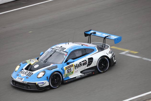 123 Martin Rump EST Ben Buenagel Bonn GER Alexander Brundle GBR , Porsche 911 GT3 R Evo2, Team Mühlner Motorsport powered by H R BEL GER, Motorsport, 54 ADAC Ravenol 24H Rennen Nuerburgring 2025, Rennen, Nuerburg, 17 05 2026 GER, Motorsport, 54 ADAC Ravenol 24H Rennen Nuerburgring 2025, Rennen, Nuerburg, 17 05 2026 Nuerburg Copyright: xEibner-Pressefoto JuergenxAugstx EP_JAT