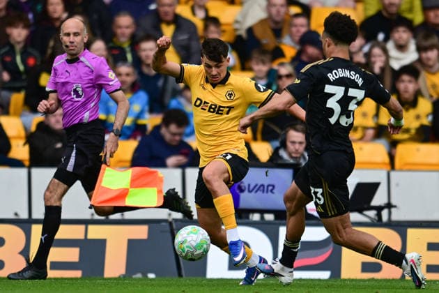Wolverhampton Wanderers v Fulham, Premier League Wolverhampton Wanderers defender Toti (24) under pressure from Fulham midfielder Antonee Robinson (33) during the Premier League match between Wolverhampton Wanderers and Fulham at Molineux, Wolverhampton, UK on 17 May 2026. Wolverhampton Molineux West Midlands UK Editorial use only DataCo restrictions apply See www.football-dataco.com , Copyright: xDennisxGoodwinx PSI-24264-0057