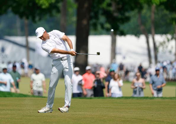 Jordan Spieth hits an approach shot on the 3rd fairway during the final round of the 2026 PGA, Golf Herren Championship at Aronimink Golf Club in Newtown Square, Pennsylvania, on Sunday, May 17, 2026.  PHI20260517802 LAURENCExKESTERSON