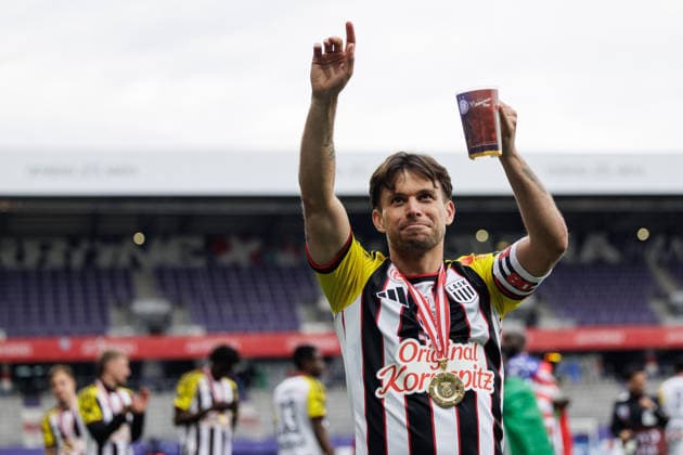 SOCCER - BL, A.Wien vs LASK VIENNA,AUSTRIA,17.MAY.26 - SOCCER - ADMIRAL Bundesliga, championship group, FK Austria Wien vs Linzer ASK. Image shows the rejoicing of Sascha Horvath (LASK).  GEPAxpictures xArminxRauthner