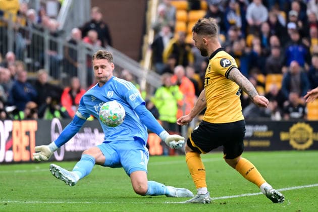 Wolverhampton Wanderers v Fulham, Premier League Fulham goalkeeper Bernd Leno (1) makes an important save from Wolverhampton Wanderers forward Adam Armstrong (9) during the Premier League match between Wolverhampton Wanderers and Fulham at Molineux, Wolverhampton, UK on 17 May 2026. Wolverhampton Molineux West Midlands UK Editorial use only DataCo restrictions apply See www.football-dataco.com , Copyright: xDennisxGoodwinx PSI-24264-0062