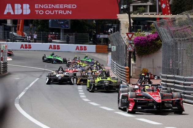 Edoardo Mortara SUI Mahindra ahead of Felipo Drugovich BRA Andretti, FE Race 2, FIA Formula E World Championship Season 12, Monaco E Prix, MonteCarlo, MC, 17 05 2026, FE