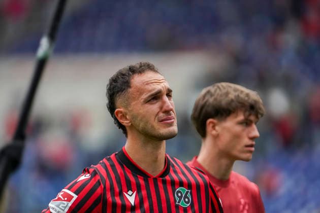 Germany Soccer 2 Bundesliga 2025 2026, 34 Matchday Hannover 96 vs 1 FC Nürnberg Heinz von Heiden Arena Stadion Hannover Portrait photo, portrait, single shot, portrait Virgil GhiÅ£Äƒ Virgil Ghita Hannover 96, 5 Facial expression, facial expression, emotion Hannover Copyright: xAymanxAlahmedx