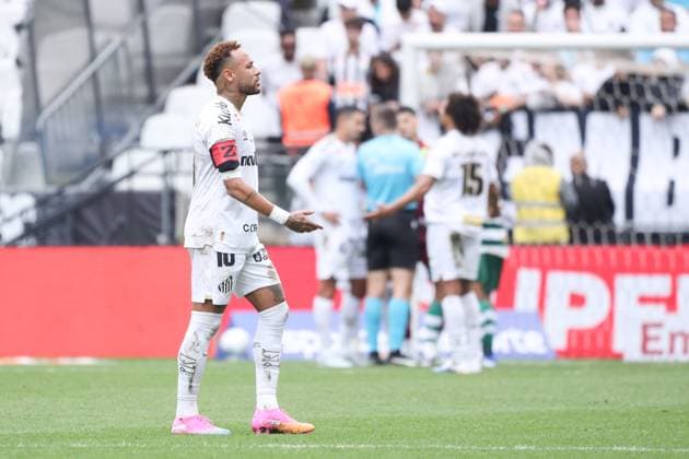 Santos and Coritiba in the Brazilian Championship Neymar of Santos during the match against Coritiba for the 16th round of the Brazilian Championship, at Neo Quimica Arena, east zone of Sao Paulo, this Sunday, May 17, 2026. SAO PAULO SAO PAULO BRAZIL Copyright: xMarinaxUezimax