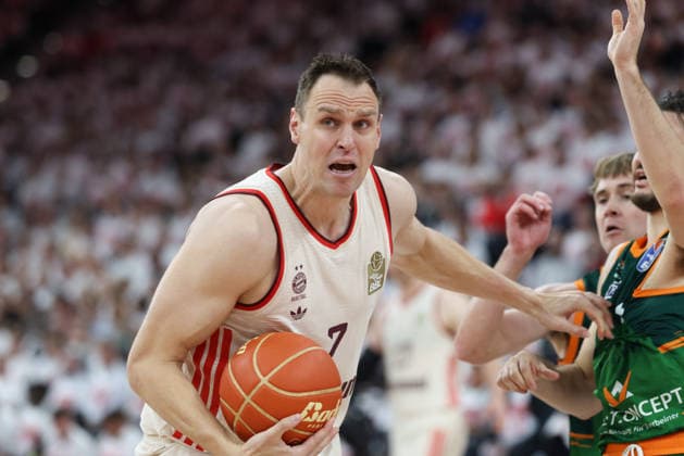 Johannes Voigtmann FC Bayern Basketball, 07 with ball, GER, FC Bayern Basketball vs Vet Concept Gladiators Trier, Basketball, easycredit Basketball Bundesliga, Playoffs, quarter-finals season 2025 2026, 17 05 2026, GER, FC Bayern Basketball vs Vet Concept Gladiators Trier, Basketball, easycredit Basketball Bundesliga, Playoffs, quarter-finals season 2025 2026, 17 05 2026 Munich Copyright: xEibner-Pressefoto JennixMaulx EP_JML