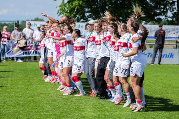 2 Frauen Bundesliga SC Sand vs VfB Stuttgart, 17 05 2026 The Stuttgart team celebrating 2 Frauen Bundesliga SC Sand vs VfB Stuttgart, Adams Arena SC Sand, 17 05 2026 DFB DFL REGULATIONS PROHIBIT ANY USE OF PHOTOGRAPHS AS IMAGE SEQUENCES AND OR QUASI VIDEO Copyright: xBEAUTIFULxSPORTS Boscox