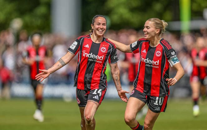 GER, Frankfurt, Eintracht Frankfurt vs Union Berlin, Google Pixel Bundesliga, Football, DFB, Season 2025 2026, Stadion am Brentanobad, 26 Matchday in the picture from l Geraldine Reuteler Eintracht Frankfurt Women 14 scores the goal to 4 2, Goal, jubilation and joy, Emotions with Laura Freigang Eintracht Frankfurt Women 10 DFB DFL REGULATIONS PROHIBIT ANY USE OF PHOTOGRAPHS AS IMAGE SEQUENCES AND OR QUASI VIDEO, 17 05 2026 Copyright: HMBxMedia HendrikxHamelau