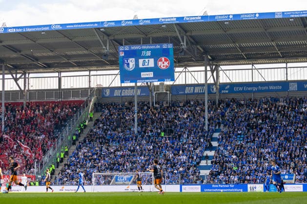 Germany 2 Bundesliga, Matchday 34, Season 2025 2026, 1 FC Magdeburg vs 1 FC Kaiserslautern Avnet Arena Magdeburg Scoreboard with stadium view Copyright: xMichellexLukax
