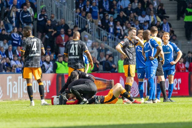 Germany 2 Bundesliga, Matchday 34, Season 2025 2026, 1 FC Magdeburg vs 1 FC Kaiserslautern Avnet Arena Magdeburg Gyamfi Maxwell 1 FC Kaiserslautern, 4 , Schramm David 1 FC Kaiserslautern, 41 , Rasmussen Jacob 1 FC Kaiserslautern, 14 Copyright: xMichellexLukax