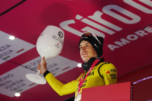 Denmark™s Jonas Vingegaard Hansen of Team Visma Lease A Bike Winner of stage during Stage 9 of the Giro d™Italia, from Cervia to Corno alle Scale, Italy, Sunday, May 17, 2026.  Copyright: xMassimoxPaolone LaPressex