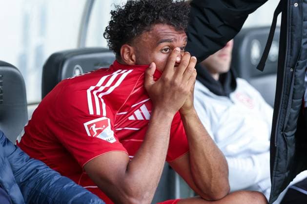 Elias Egouli 44 Fortuna Duesseldorf dejected after relegation, SpVgg Greuther Fuerth vs Fortuna Duesseldorf, Football, Men, 2 Bundesliga, DFL, Season 2025 2026, 34 Matchday, Second round, 17 05 2026 DFB regulations prohibit any use of photographs as image sequences and or quasi video Fuerth Bayern Germany Copyright: xkolbert-press MartinxAgüerax