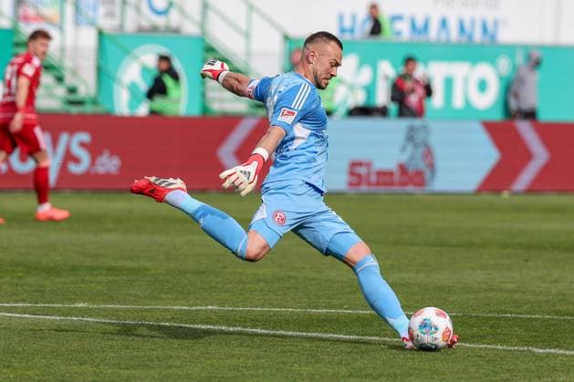 Florian Kastenmeier 33 Fortuna Duesseldorf in action, SpVgg Greuther Fuerth vs Fortuna Duesseldorf, Football, Men, 2 Bundesliga, DFL, Saison 2025 2026, 34 Spieltag, Rueckrunde, 17 05 2026 DFB regulations prohibit any use of photographs as image sequences and or quasi video Fuerth Bayern Germany Copyright: xkolbert-press MartinxAgüerax