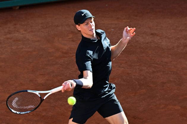 IPA84793743 - Jannik Sinner ITA in action during men s singles match at the Internazionali BNL d Italia at Foro Italico in Rome. during the match of Italian Open Tennis, at the Foro Italico on May 17, 2026 in Rome, Italy. during Internazionali BNL d Italia, International Tennis match in Rome, Italy, May 17 2026  Copyright: xRobertoxRamaccia IPAxSportx xx 84793743