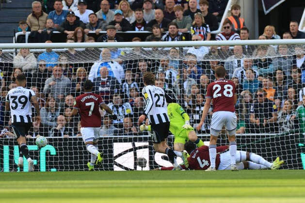 Newcastle United v West Ham United Premier League Nick Woltemade of Newcastle United scores his teams first goal during the Premier League match at St. James s Park, Newcastle 17 05 2026 UK Newspapers OUT Copyright: xFredxPalmerx FIL-23447-0089