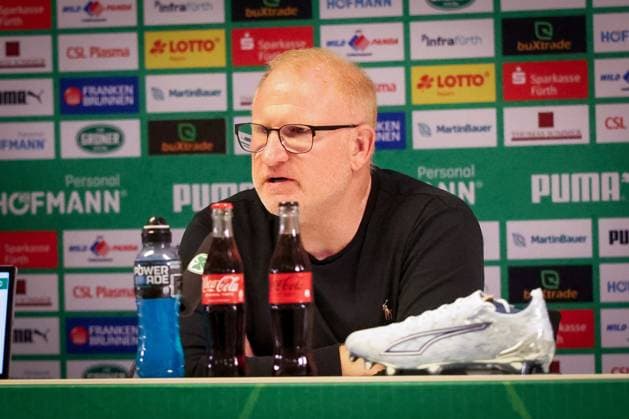 Head coach Heiko Vogel Spvgg Greuther Fuerth at the post-match press conference, SpVgg Greuther Fuerth vs Fortuna Duesseldorf, Football, Men, 2 Bundesliga, DFL, Season 2025 2026, Matchday 34, Second round, 17 05 2026 DFB regulations prohibit any use of photographs as image sequences and or quasi video Fuerth Bayern Germany Copyright: xkolbert-press MartinxAgüerax