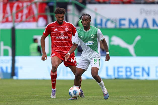 Elias Egouli Fortuna Düsseldorf and Noel Futkeu SpVgg Greuther Fürth battle for the ball during the 2 Bundesliga match between SpVgg Greuther Fürth and Fortuna Düsseldorf, Sportpark Ronhof Thomas Sommer on May 17, 2026 in Fürth, Germany Photo by Oliver Kaelke DeFodi Images Elias Egouli Fortuna Düsseldorf and Noel Futkeu SpVgg Greuther Fürth battle for the ball during the 2 Bundesliga match between SpVgg Greuther Fürth and Fortuna Düsseldorf at Sportpark Ronhof Thomas Sommer on May 17, 2026 in Fürth, Germany Photo by Oliver Kaelke DeFodi Images Photo by Oliver Kaelke DeFodi Images