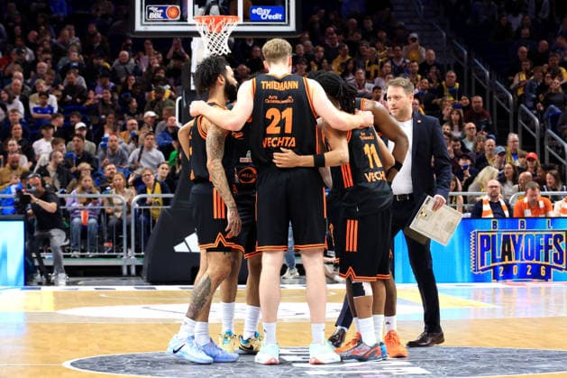 DEU, easyCredit BBL, ALBA vs , 17 05 2026, Mercedes Benz Arena, Berlin, DEU, easyCredit BBL, ALBA vs Rasta Vechta im Bild Vechta Spielerkreis nordphotoxGmbHx xEngler nph00076