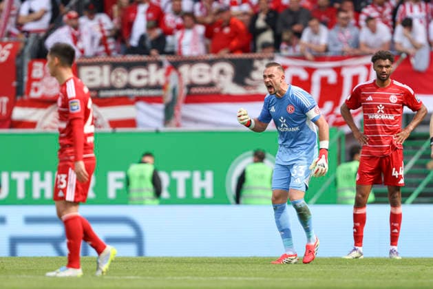 Goalkeeper Florian Kastenmeier Fortuna Düsseldorf gestures during the 2 Bundesliga match between SpVgg Greuther Fürth and Fortuna Düsseldorf at Sportpark Ronhof Thomas Sommer on May 17, 2026 in Fürth, Germany Photo by Oliver Kaelke DeFodi Images Goalkeeper Florian Kastenmeier Fortuna Düsseldorf gestures during the 2 Bundesliga match between SpVgg Greuther Fürth and Fortuna Düsseldorf at Sportpark Ronhof Thomas Sommer on May 17, 2026 in Fürth, Germany Photo by Oliver Kaelke DeFodi Images Photo by Oliver Kaelke DeFodi Images