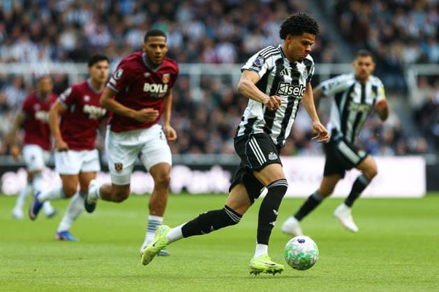 St James Park NEWCASTLE UPON TYNE, ENGLAND, MAY 17: William Osula of Newcastle United dribbles the ball during a Premier League 2025-26 match between Newcastle United and West Ham United at St James Park on May 17, 2026 in Newcastle Upon Tyne, England. (Photo by Zach Forster Sports Press Photo) (Zach Forster Sports Press Photo SPP) Copyright: xZachxForster SportsxPressxPhotox xSPPx spp-en-ZaFoPrPh-spp26_zachf_1705_092