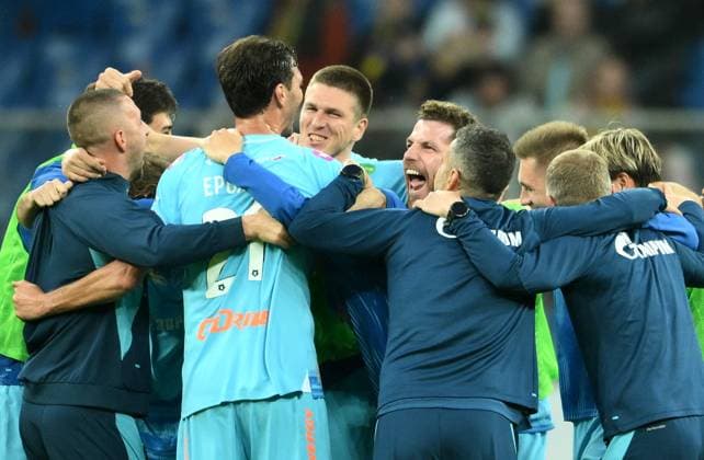 Russia Soccer Premier-League Rostov - Zenit 9167629 17.05.2026 Zenit s players celebrate after winning the Russian Premier-League soccer match between Rostov Rostov-on-Don and Zenit St. Petersburg, in Rostov-on-Don, Russia. Vladimir Astapkovich Sputnik Rostov-on-Don Russia  Copyright: xVladimirxAstapkovichx