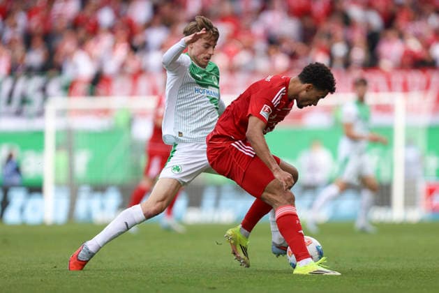 Luca Itter SpVgg Greuther Fürth and Emmanuel Iyoha Fortuna Düsseldorf in a duel during the 2 Bundesliga match between SpVgg Greuther Fürth and Fortuna Düsseldorf, Sportpark Ronhof Thomas Sommer on May 17, 2026 in Fürth, Germany Photo by Oliver Kaelke DeFodi Images Luca Itter SpVgg Greuther Fürth and Emmanuel Iyoha Fortuna Düsseldorf battle for the ball during the 2 Bundesliga match between SpVgg Greuther Fürth and Fortuna Düsseldorf at Sportpark Ronhof Thomas Sommer on May 17, 2026 in Fürth, Germany Photo by Oliver Kaelke DeFodi Images Photo by Oliver Kaelke DeFodi Images