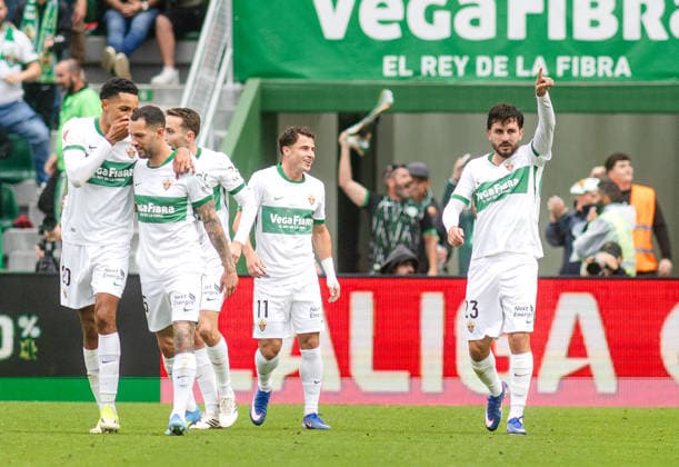 ESP Elche v Getafe LALIGA Players of Elche CF celebrating their first goal during the LALIGA EASPORTS match, Round 37, between Elche and Getafe played at Martinez Valero on May 17, 2026 in Elche Spain Elche Spain Football Copyright: xHugoxIzquierdox xAgenciaxLOFx