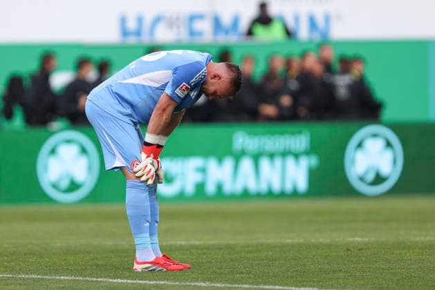 Goalkeeper Florian Kastenmeier Fortuna Düsseldorf is disappointed during the 2 Bundesliga match between SpVgg Greuther Fürth and Fortuna Düsseldorf, Sportpark Ronhof Thomas Sommer on May 17, 2026 in Fürth, Germany Photo by Oliver Kaelke DeFodi Images Goalkeeper Florian Kastenmeier Fortuna Düsseldorf looks dejected during the 2 Bundesliga match between SpVgg Greuther Fürth and Fortuna Düsseldorf at Sportpark Ronhof Thomas Sommer on May 17, 2026 in Fürth, Germany Photo by Oliver Kaelke DeFodi Images Photo by Oliver Kaelke DeFodi Images