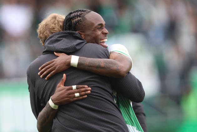 Noel Futkeu SpVgg Greuther Fürth celebrate after winning 3-0 during the 2 Bundesliga match between SpVgg Greuther Fürth and Fortuna Düsseldorf at Sportpark Ronhof Thomas Sommer on May 17, 2026 in Fürth, Germany Photo by Oliver Kaelke DeFodi Images Noel Futkeu SpVgg Greuther Fürth celebrate after winning during the 2 Bundesliga match between SpVgg Greuther Fürth and Fortuna Düsseldorf at Sportpark Ronhof Thomas Sommer on May 17, 2026 in Fürth, Germany Photo by Oliver Kaelke DeFodi Images Photo by Oliver Kaelke DeFodi Images