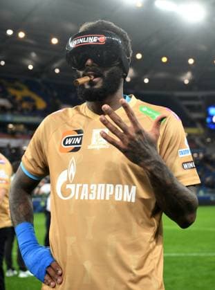 Russia Soccer Premier-League Rostov - Zenit 9167691 17.05.2026 Zenit s Luiz Henrique celebrates his team s 2025 2026 Russian Premier-League championship after winning the soccer match against Rostov Rostov-on-Don, in Rostov-on-Don, Russia. Vladimir Astapkovich Sputnik Rostov-on-Don Russia  Copyright: xVladimirxAstapkovichx