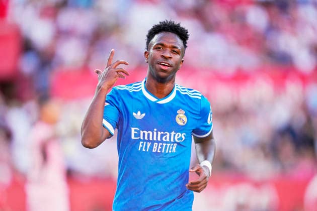 Sport Bilder des Tages Sevilla FC v Real Madrid CF - LaLiga EA Sports Vinicius Junior left winger of Real Madrid and Brazil celebrates after scoring his sides first goal during the LaLiga EA Sports match between Sevilla FC and Real Madrid CF at Estadio Ramon Sanchez Pizjuan on May 17, 2026 in Seville, Spain. Seville Spain  Copyright: xJosexBretonx originalFilename:bretonhernandez-sevillaf260517_npdHf.jpg