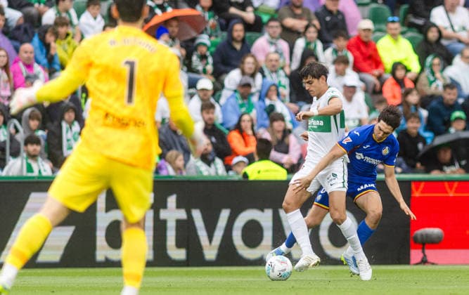 ESP Elche v Getafe LALIGA First half of Elche CF vs Getafe CF match during the LALIGA EASPORTS match, Round 37, between Elche and Getafe, played at Martinez Valero on May 17, 2026 in Elche Spain Elche Spain Football Copyright: xHugoxIzquierdox xAgenciaxLOFx