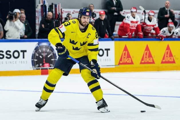 260517 Oliver Ekman Larsson of Sweden during the 2026 IIHF Ice Hockey World Championship match between Denmark and Sweden on May 17, 2026 in Fribourg Photo Jesper Zerman BILDBYRAN kod JZ JZ0716 ishockey ice hockey ishockey vm 2026 vm 2026 iihf world championship danmark denmark sverige sweden bbeng  Copyright: JESPERxZERMAN BB260517JZ093