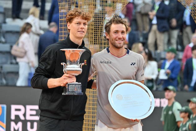 Foto IPP Cavaliere Emiliano. Roma 17 05 2026. Tennis Internazionali d Italia 2026. Nella foto: Jannik Sinner e Casper Ruud. Italy Photo Press - World Copyright italy ITALY  Copyright: xR4924_italyphotopressx