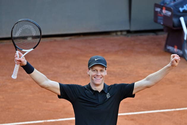 Foto IPP Cavaliere Emiliano. Roma 17 05 2026. Tennis Internazionali d Italia 2026. Nella foto: esulta Jannik Sinner. Italy Photo Press - World Copyright italy ITALY  Copyright: xR4924_italyphotopressx