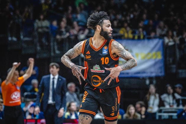 Basketball Berlin 17 05 2026 Season 2025 2026 EasyCredit BBL 1 Bundesliga Men, Men Playoffs Quarterfinals Game 1 Alba Berlin RASTA Vechta Tevin Brown Vechta, No 10 Jubel