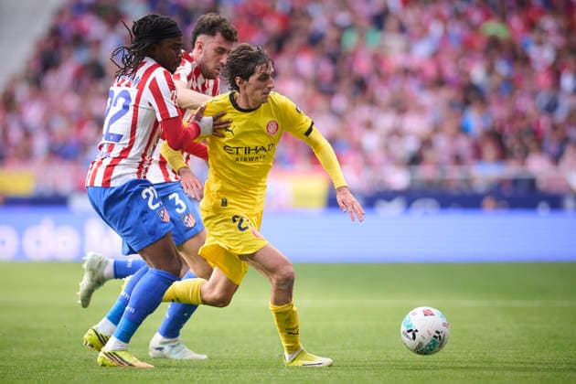 ATLETICO DE MADRID v GIRONA FC. LA LIGA 2025 2026. ROUND 37. Atletico de Madrid™s Ademola Loookman (l) and Jose Maria Gimenez (c) and Girona FC™s Bryan Ruiz (r) during La Liga match. May 17 2026. (ALTERPHOTOS Ropero) MadridSpain  Copyright: xRoperox