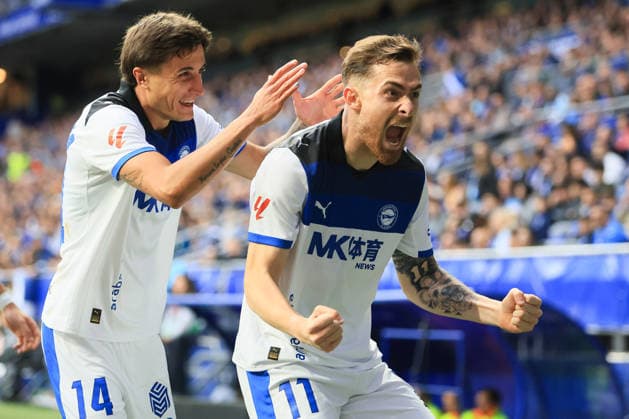 ESP LaLiga EA Sports Real Oviedo v Alaves Toni Martinez scores goal 0 1 for Alaves and celebrates his goal during LaLiga EA Sports, between Real Oviedo v Alaves played at Carlos Tartiere Stadium in Oviedo on May 17th, 2026 in Spain Oviedo Spain Futbol Copyright: xAgenciaxLOFx