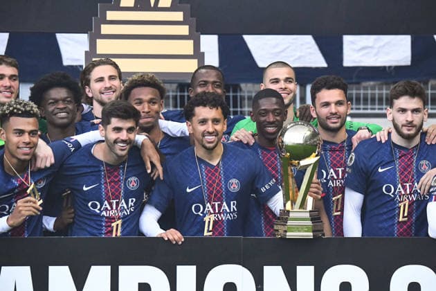 FOOTBALL : Paris FC vs Paris Saint Germain - Ligue 1 - JournÃ e 34 - 17 05 2026 Le Paris Saint Germain souleve le trophÃ e de Ligue 1 McDonald™s ParisFrance  Copyright: xBaptistexAutissierx