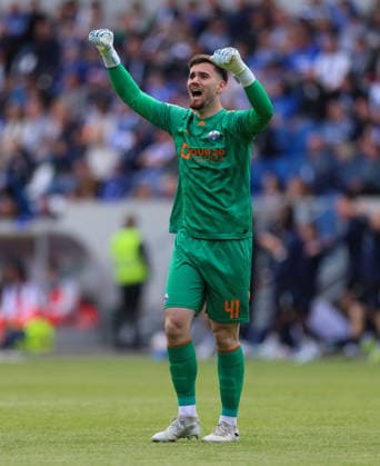 16 05 2026, Soccer 2 Bundesliga, SV Darmstadt 98 SC Paderborn, v l , Goalkeeper Dennis Seimen SC Paderborn jubilant jubilant jubilate celebrate over ds 0 1 by Stefano Marino SC Paderborn DFL DFB REGULATIONS PROHIBIT ANY USE OF PHOTOGRAPHS AS IMAGE SEQUENCES AND OR QUASI VIDEO xdcx Copyright: HMBxMedia Claus
