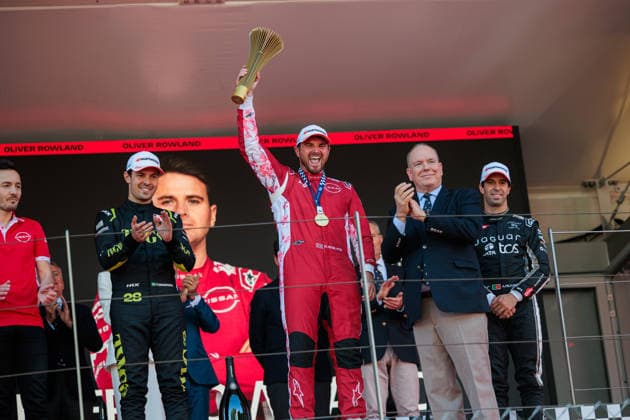 2026 FORMULA E MONACO ePRIX ROWLAND Oliver (gbr), Nissan Formula E Team, Nissan e-4ORCE 05, portrait and Prince Albert II of Monaco at the podium, portrait DRUGOVICH Felipe (bra), Andretti Formula E, Porsche 99X Electric, portrait DA COSTA Antonio Felix (prt), Jaguar TCS Racing, Jaguar I-Type 7, portrait during the Monaco ePrix, 9th and 10th round of the 2025-26 ABB FIA Formula E World Championship, WM, Weltmeisterschaft on the Circuit de Monaco from Mai 16 to 17, 2026 in Monte-Carlo, Monaco - Copyright: xGERMAINxHAZARDx