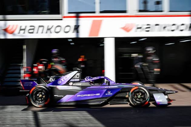 Monaco E-Prix Round 10 Driver Pascal Wehrlein of the Porsche Formula E Team with the Porsche 99X Electric Gen3 car in the pit lane during the ABB FIA Formula E World Championship, WM, Weltmeisterschaft Monaco E-Prix in Monte Carlo, Monaco, on May 17, 2026. Monte Carlo Monaco  Copyright: xLucaxBarsalix originalFilename:barsali-notitle260517_npg1l.jpg