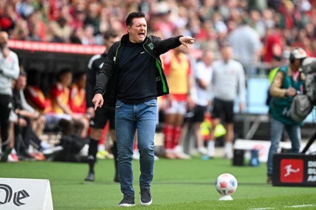 2 Bundesliga Hannover 96 1 FC Nürnberg on 17 05 2026 at the HDI Arena in Hannover Coach Christian Titz Hannover gives loud instructions MT