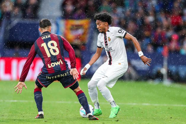 May 17, 2026, Valencia, Valencia, SPAIN: Johan Mojica of RCD Mallorca in action during the Spanish league, LaLiga EA Sports, football match played between Levante UD and RCD Mallorca at Ciutat de Valencia stadium on May 17, 2026, in Valencia, Spain. Levante UD V RCD Mallorca - LaLiga EA Sports  - ZUMAa181 20260517_zaa_a181_272 Copyright: xIvanxTerronx